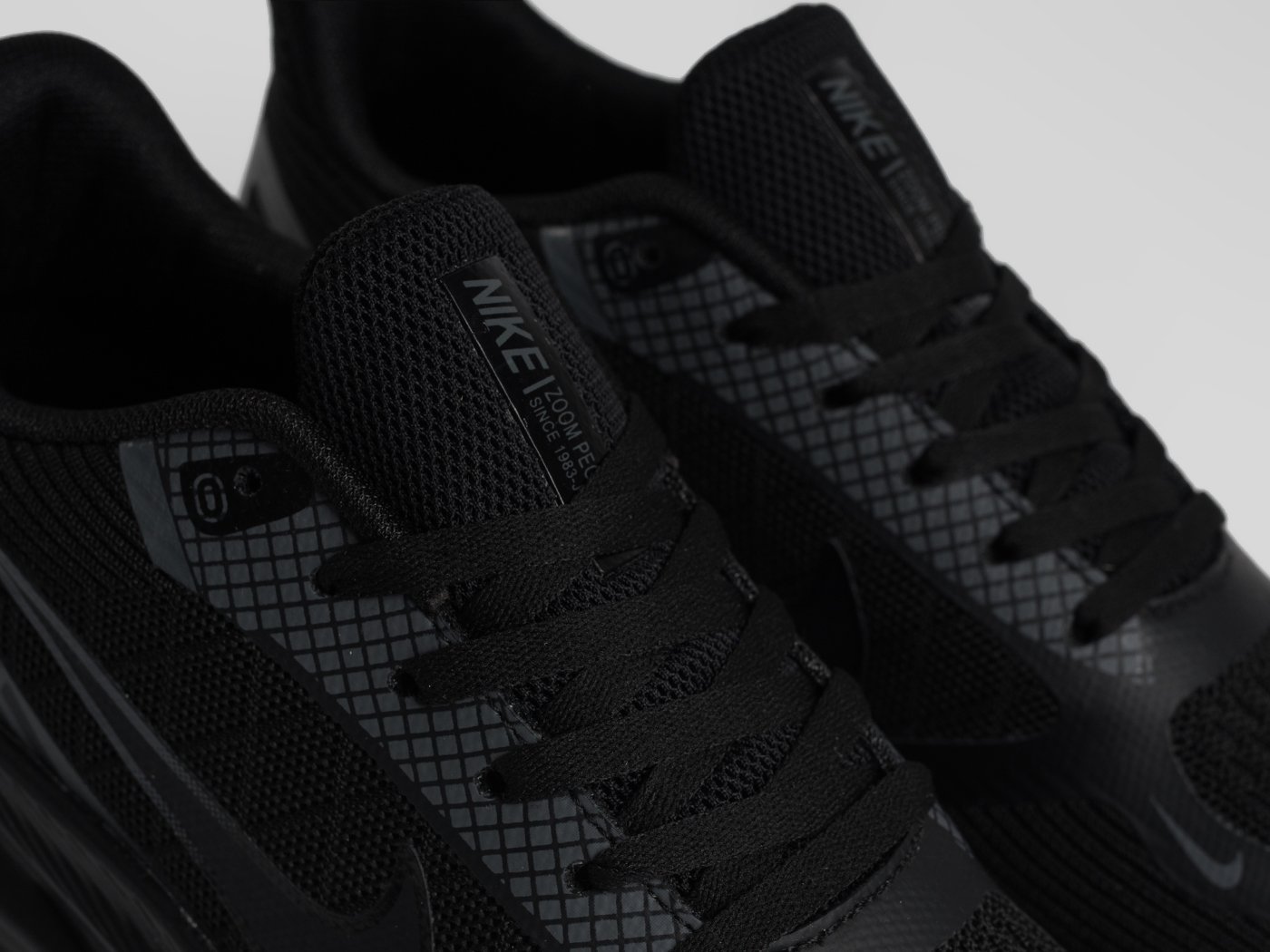 Кроссовки Nike