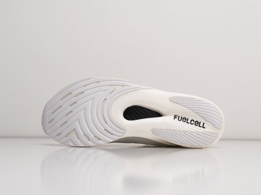 Кроссовки District Vision x New Balance FuelCell RC Elite v2