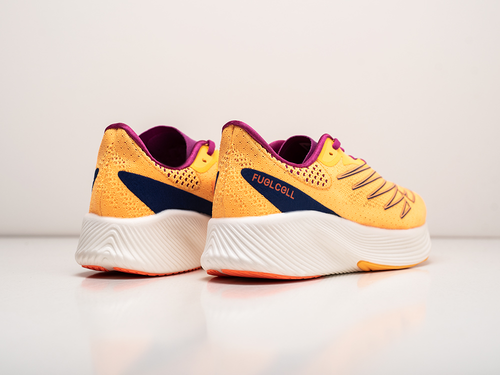 Кроссовки New Balance FuelCell RC Elite v2