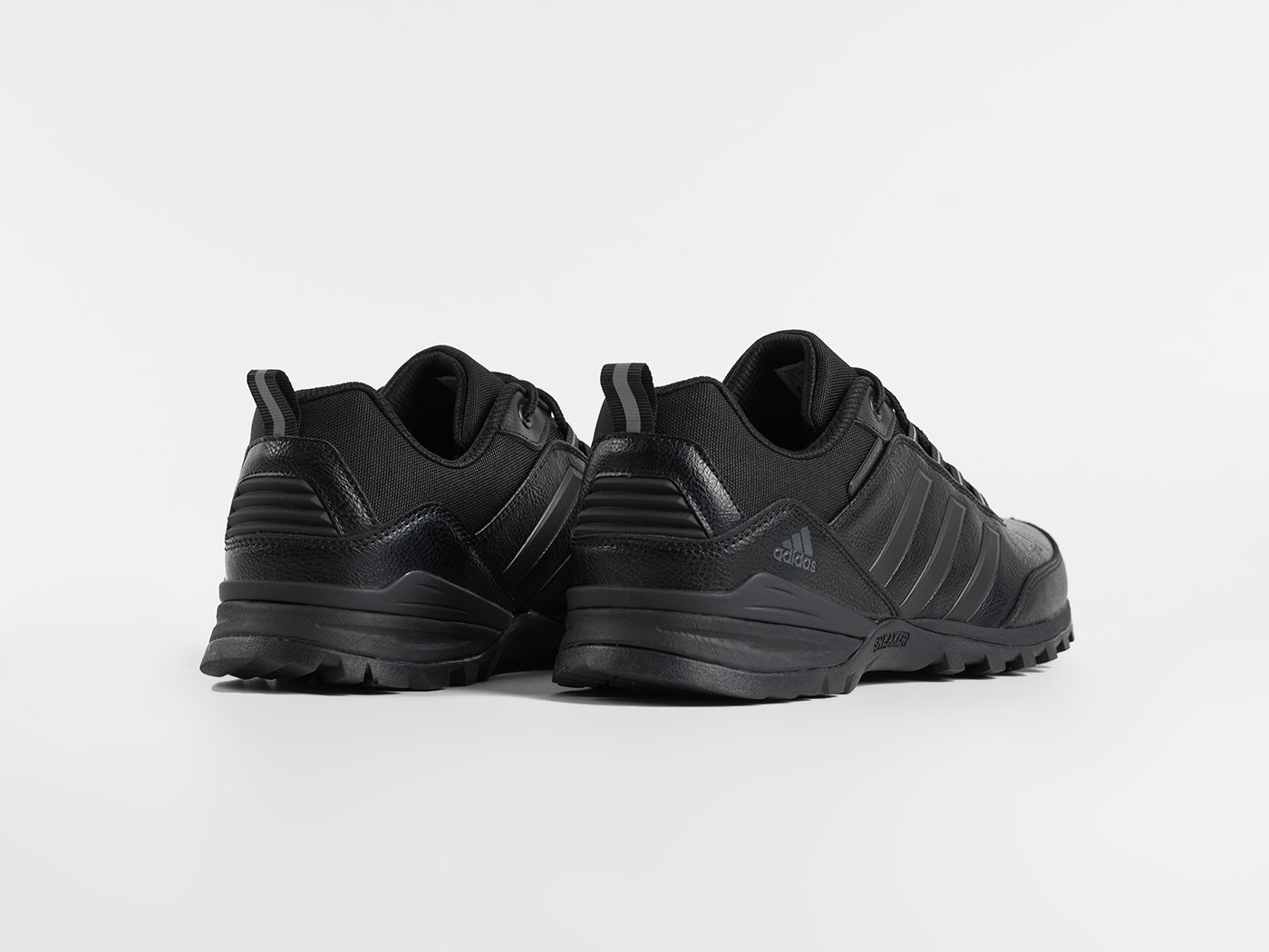 Кроссовки Adidas Climaproof