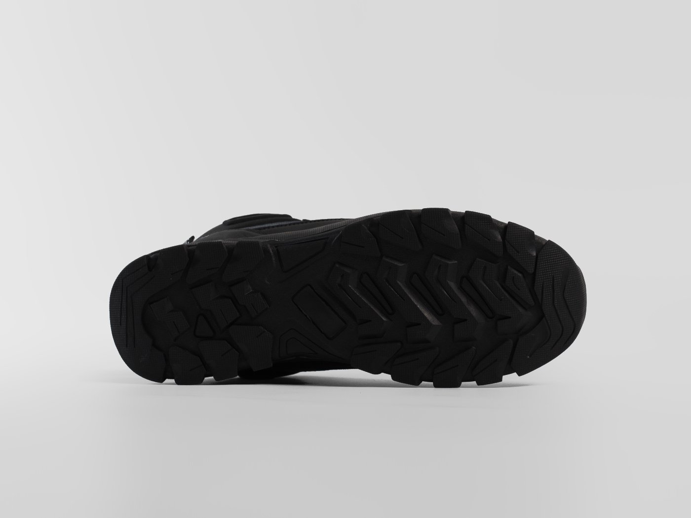 Зимние кроссовки Nike Rivah Mid