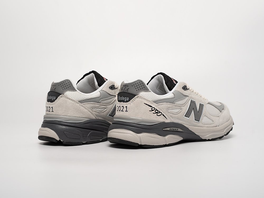 Кроссовки New Balance 990 v3