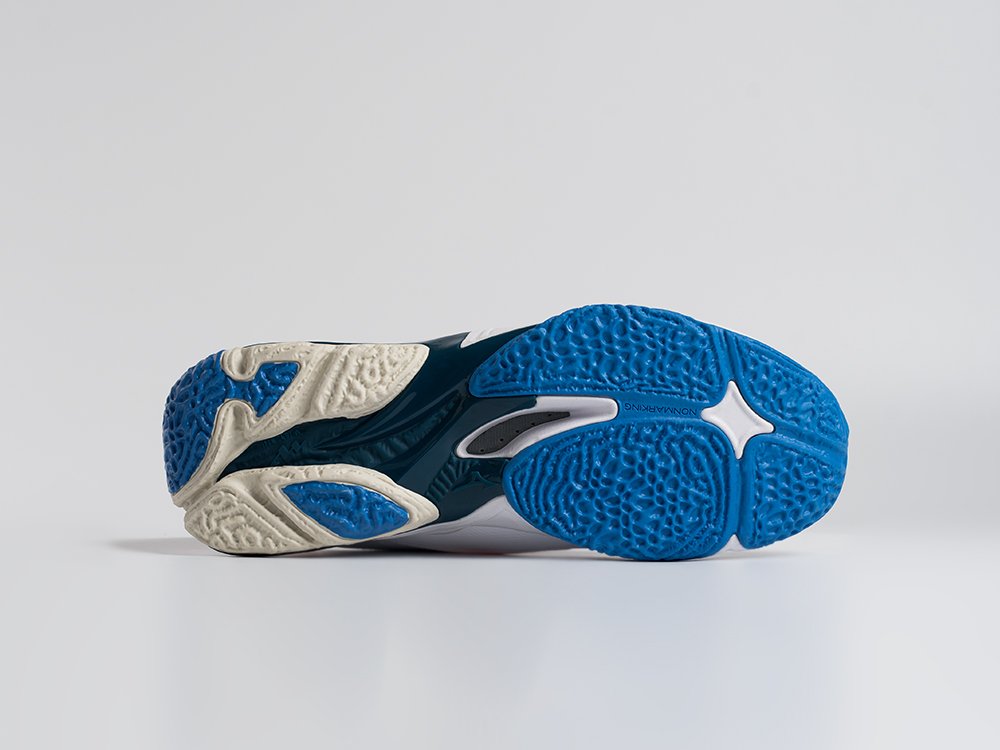 Кроссовки Mizuno Wave Lightning Z8