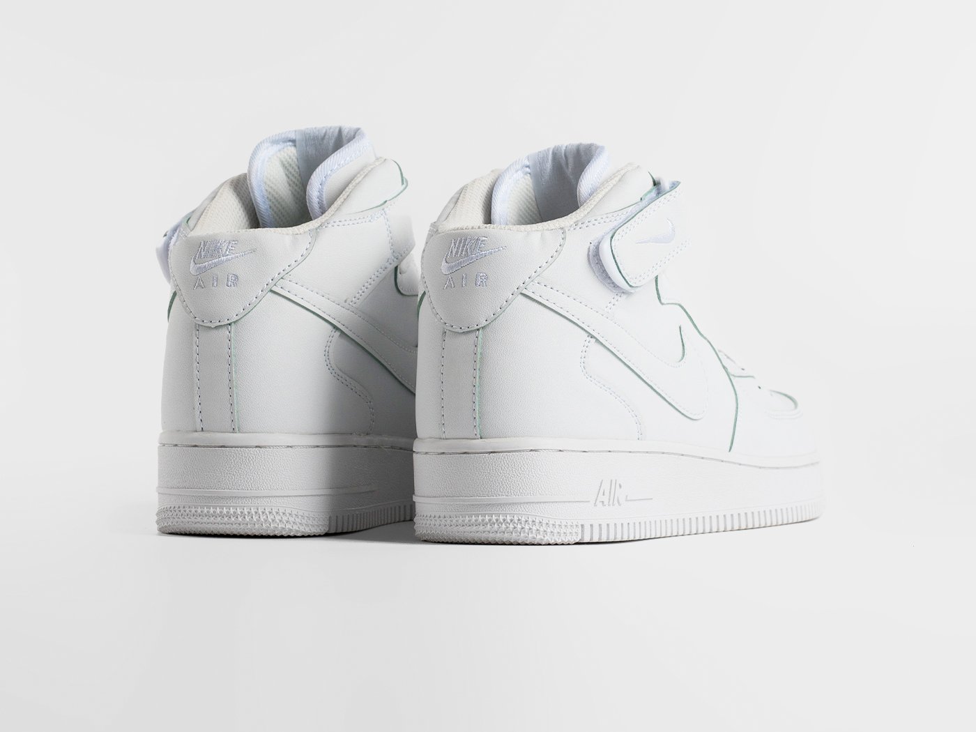 Кроссовки Nike Air Force 1 Mid
