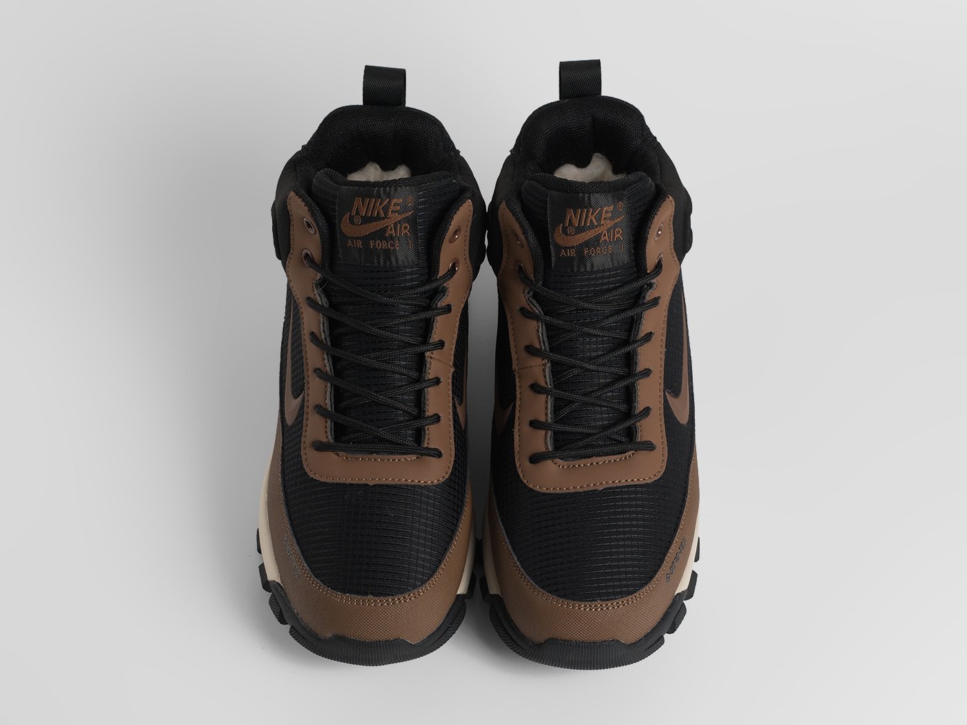 Зимние кроссовки Nike Rivah Mid