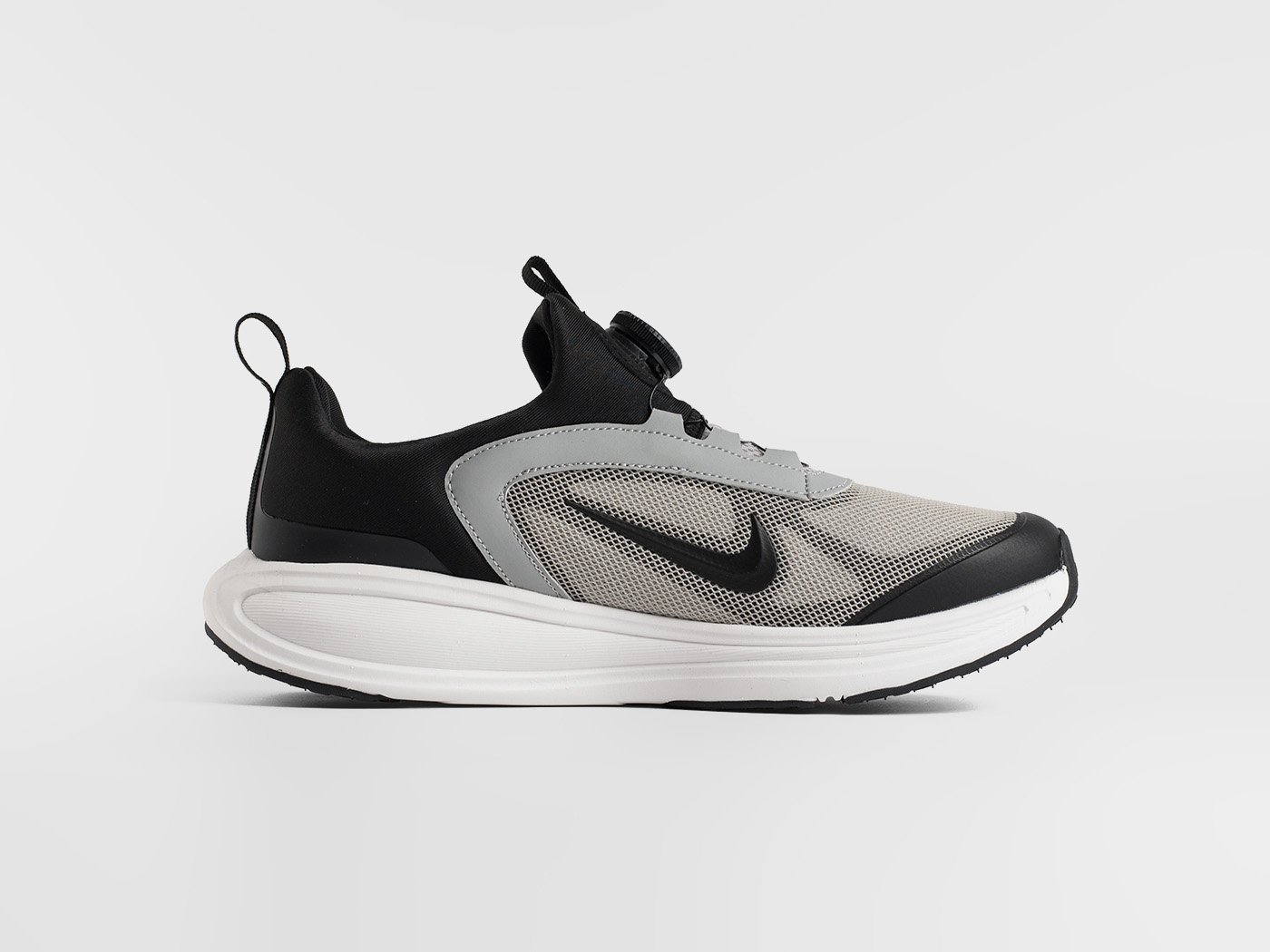 Кроссовки Nike