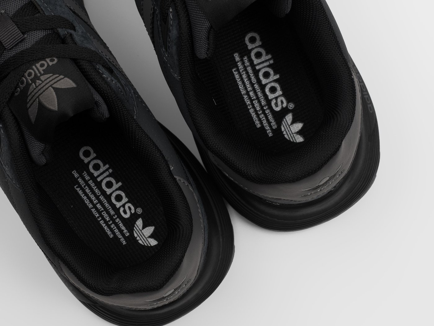 Кроссовки Adidas Retropy F2