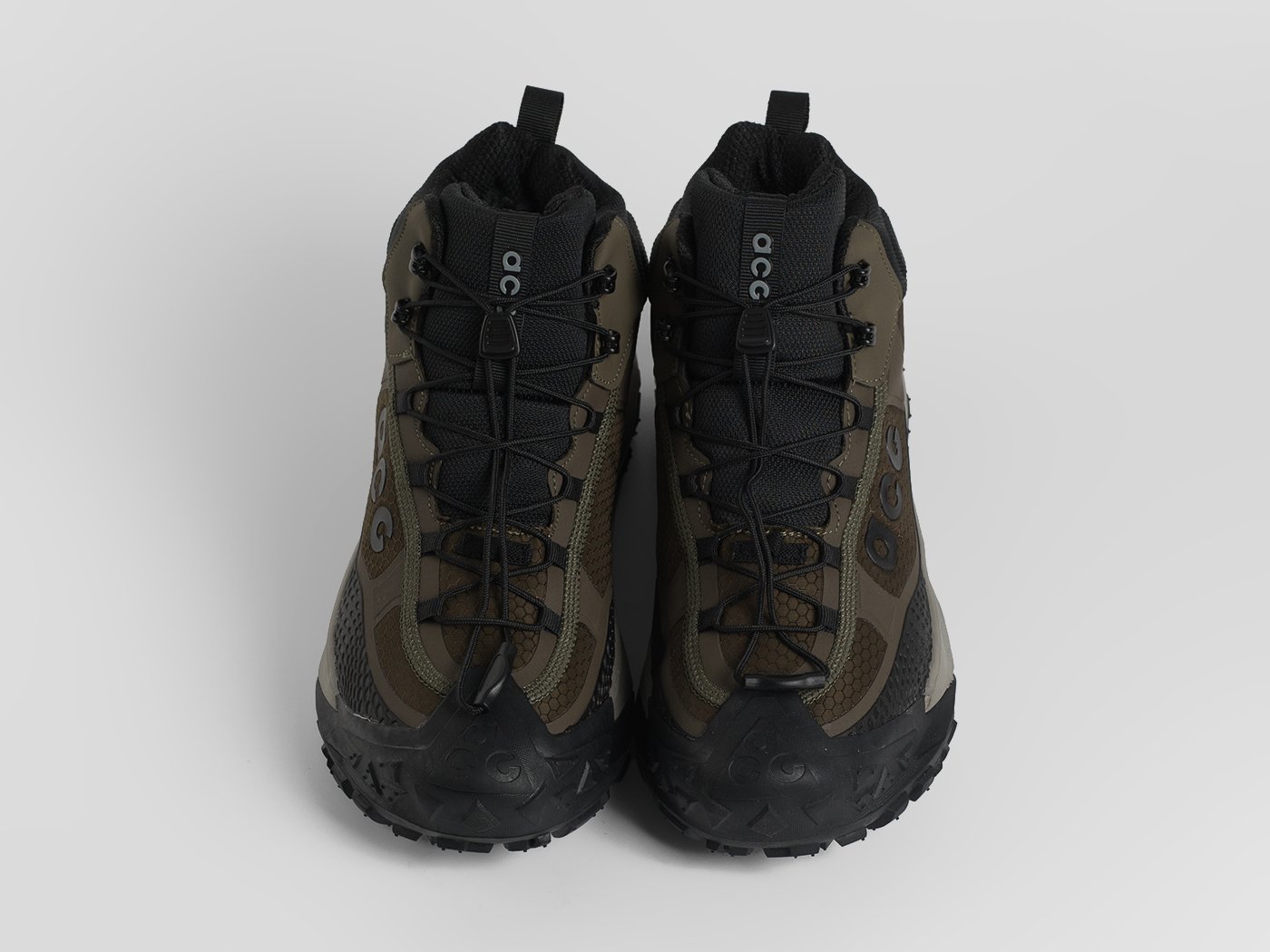 Зимние кроссовки Nike ACG Mountain Fly Mid