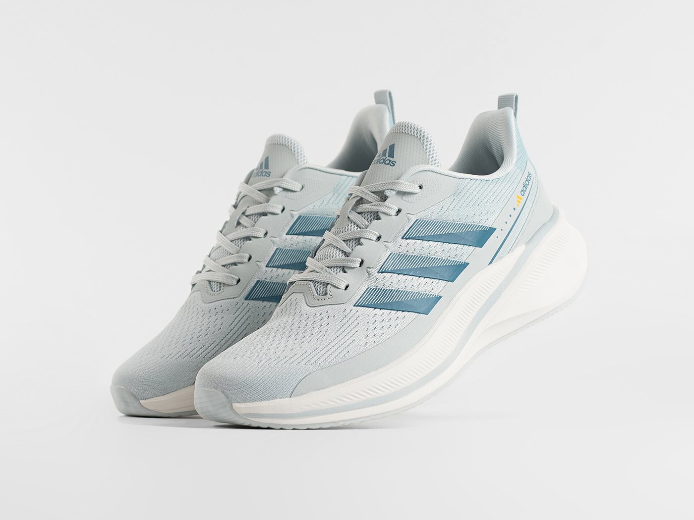 Кроссовки Adidas