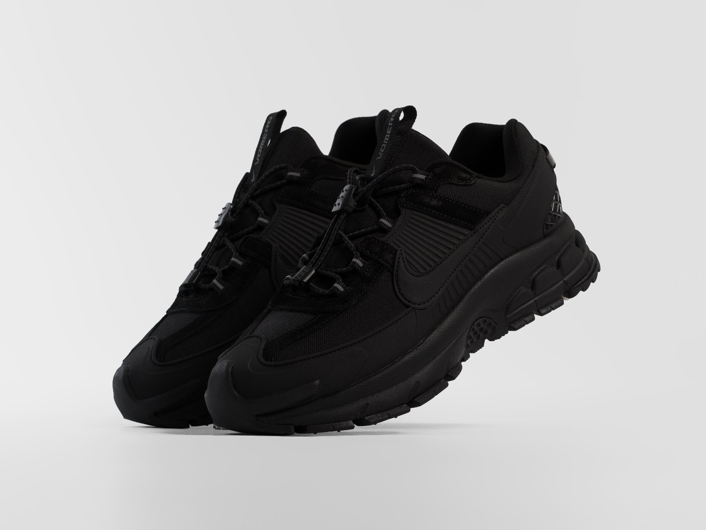 Кроссовки Nike Zoom Vomero 5 Roam