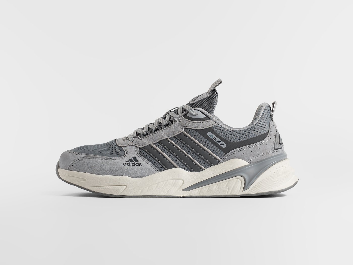 Кроссовки Adidas