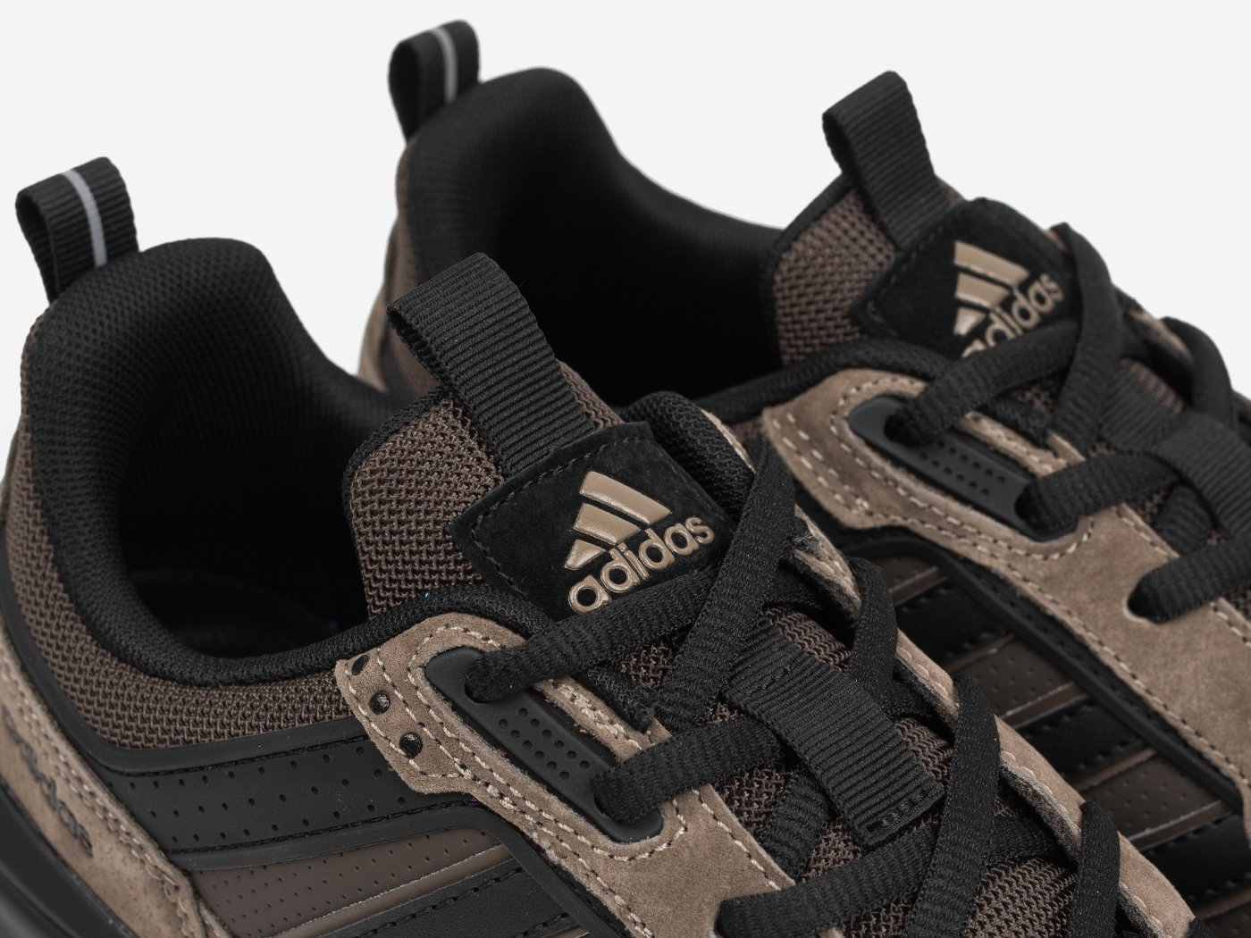 Кроссовки Adidas