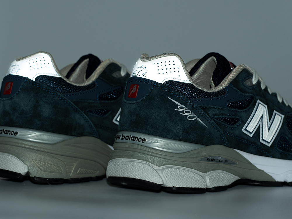Кроссовки New Balance 990 v3 Кроссовки New Balance 990 v3