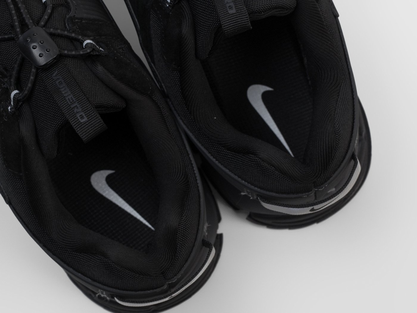 Кроссовки Nike Zoom Vomero 5 Roam