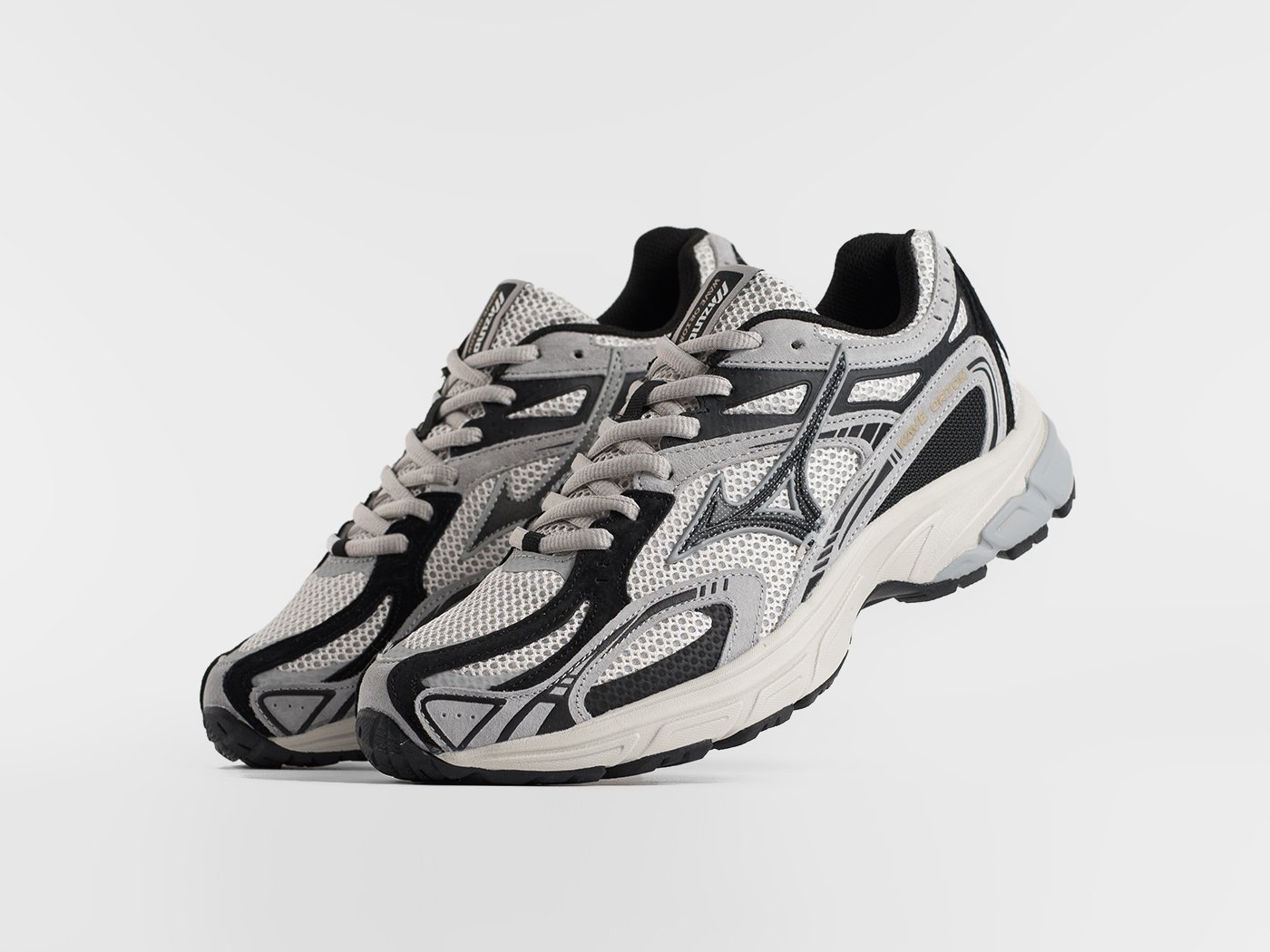 Кроссовки Mizuno Wave Orion