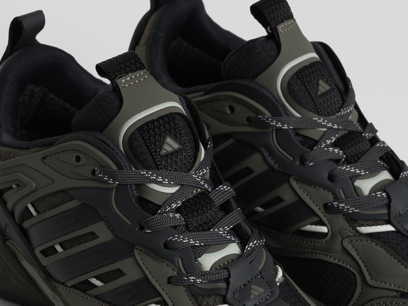 Кроссовки Adidas Vento XLG Deluxe