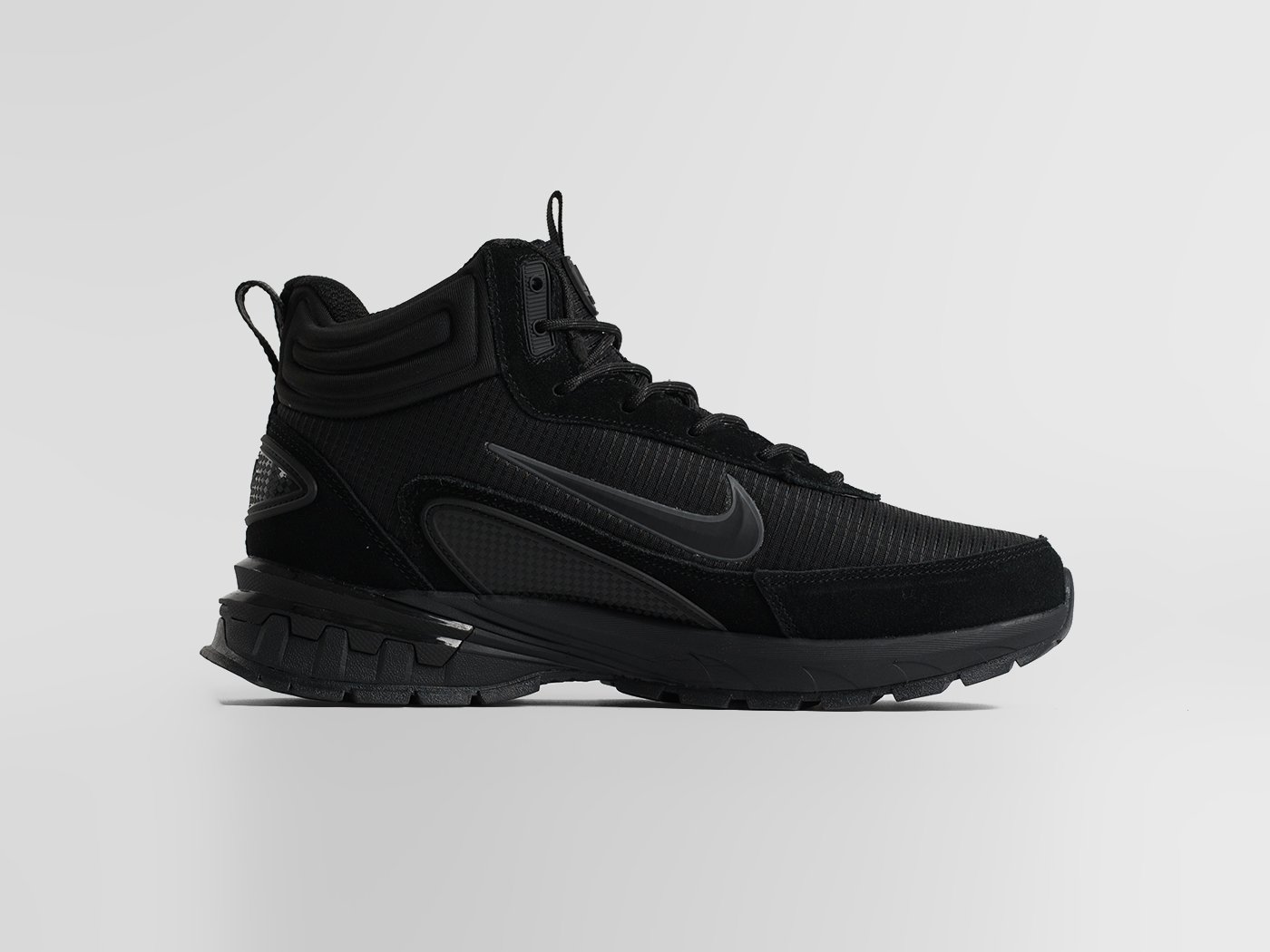 Зимние кроссовки Nike Rivah Mid