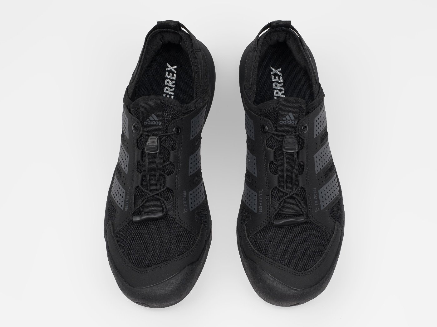 Кроссовки Adidas Daroga 25