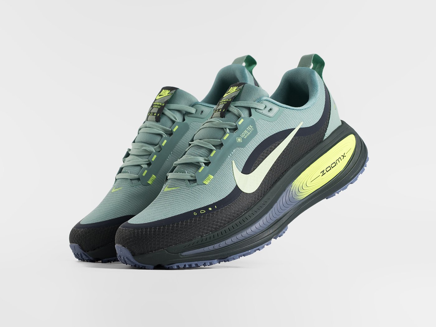 Кроссовки Nike Air Zoom Vomero 18