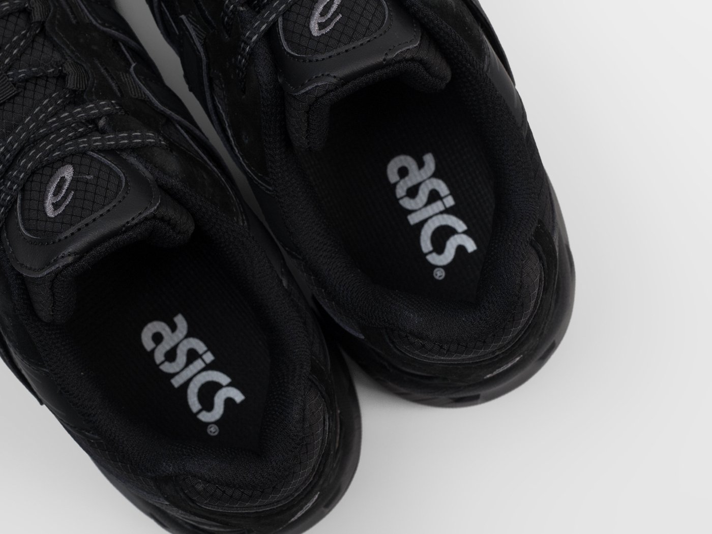 Кроссовки Asics Gel Sonoma TR62