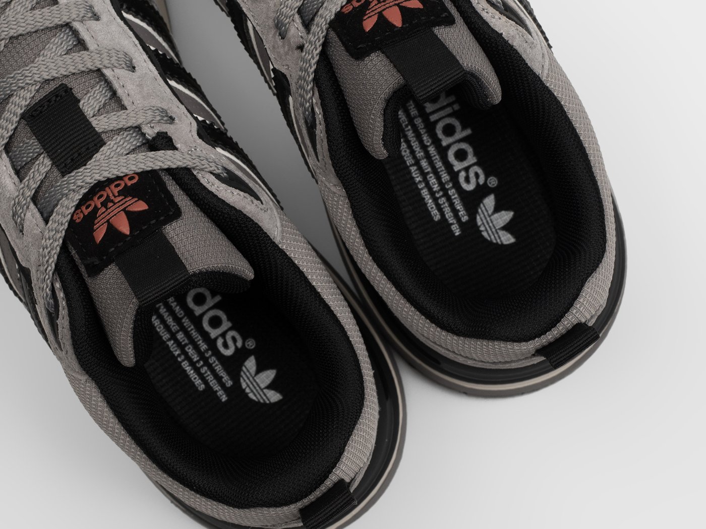 Кроссовки Adidas Retropy F2