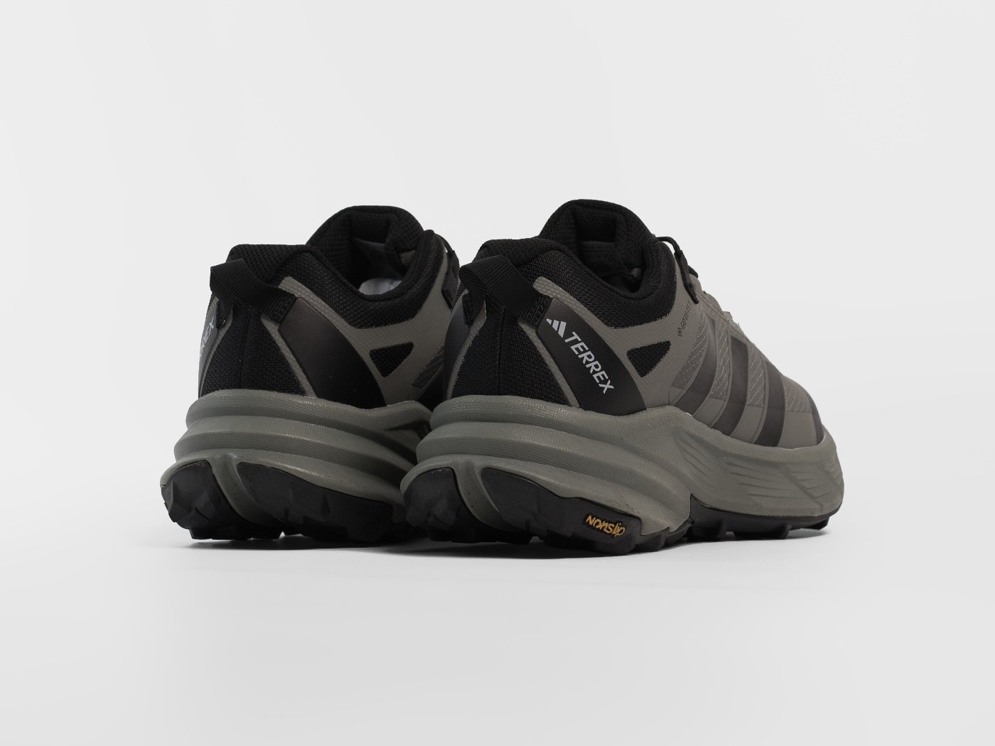 Кроссовки Adidas Terrex FREEHIKER 3