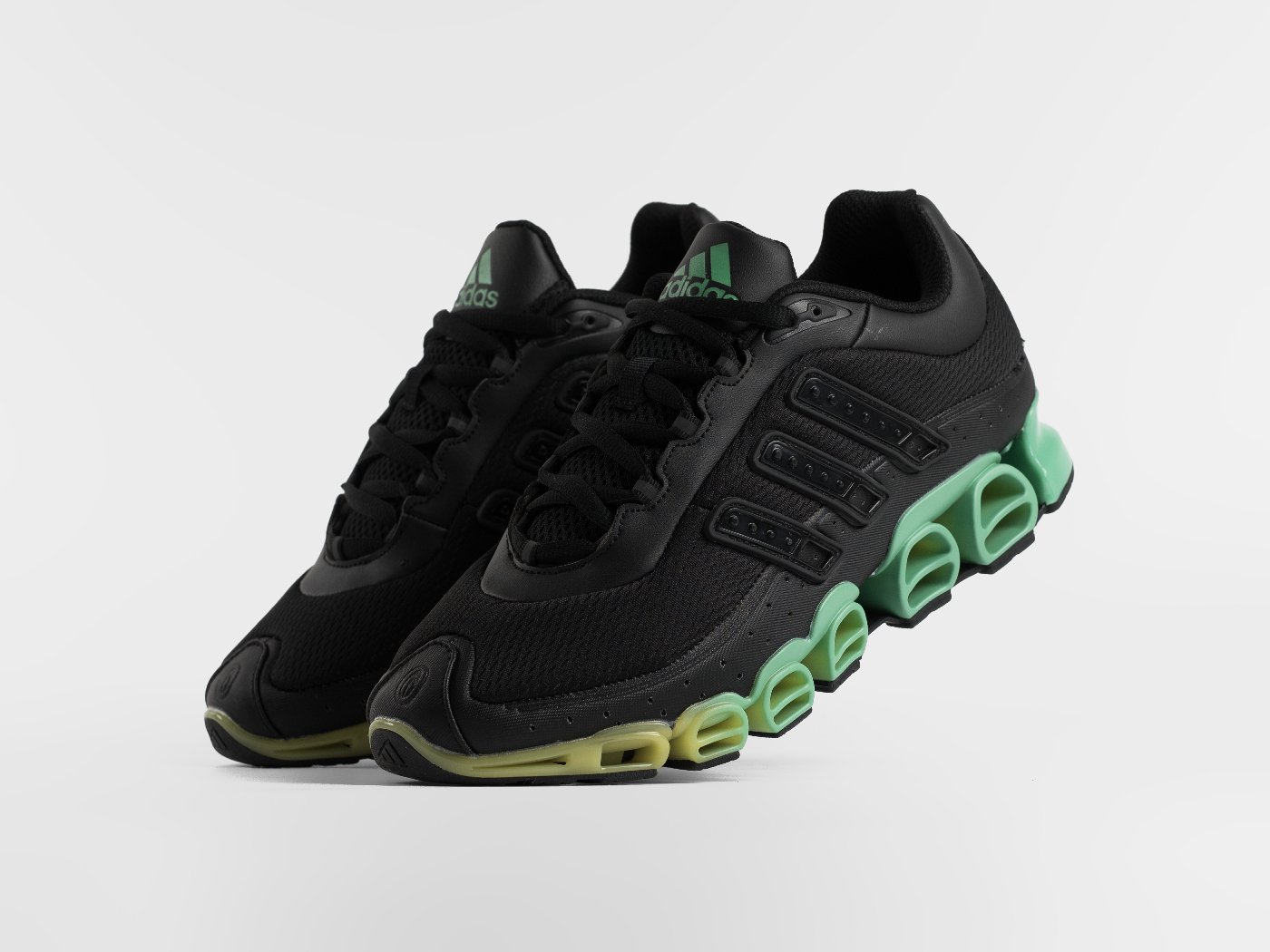 Кроссовки Adidas Megaride Pro