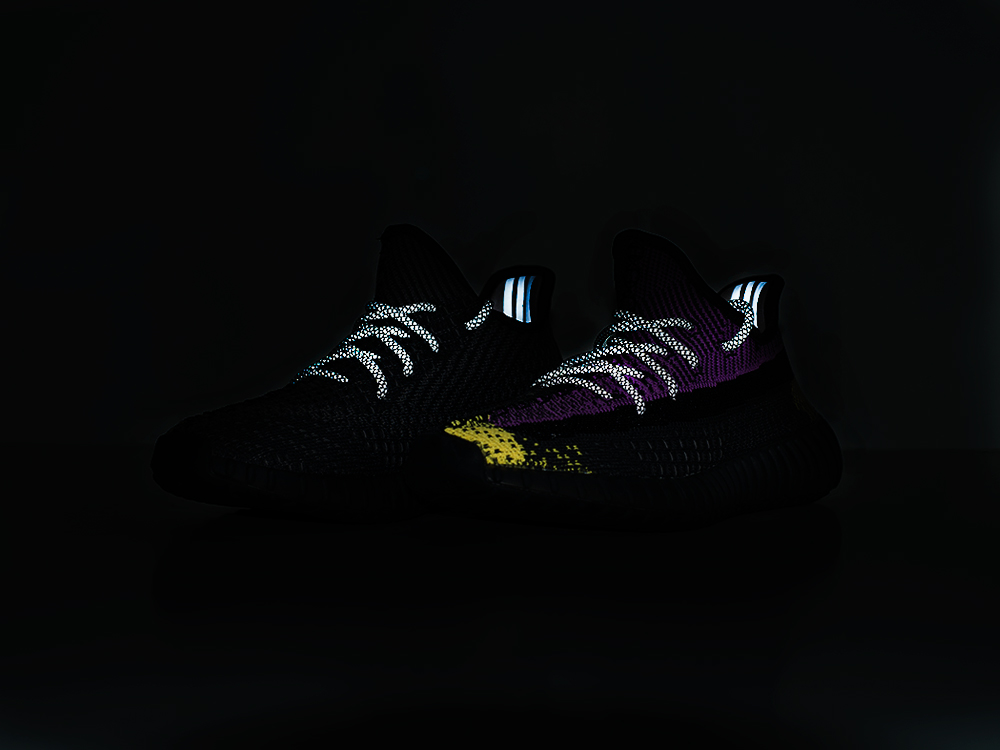 Кроссовки Adidas Yeezy 350 Boost v2