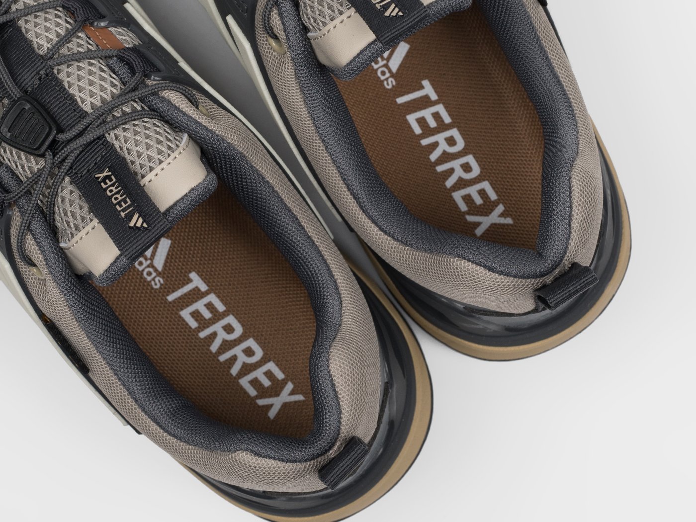 Кроссовки Adidas Terrex Skychaser