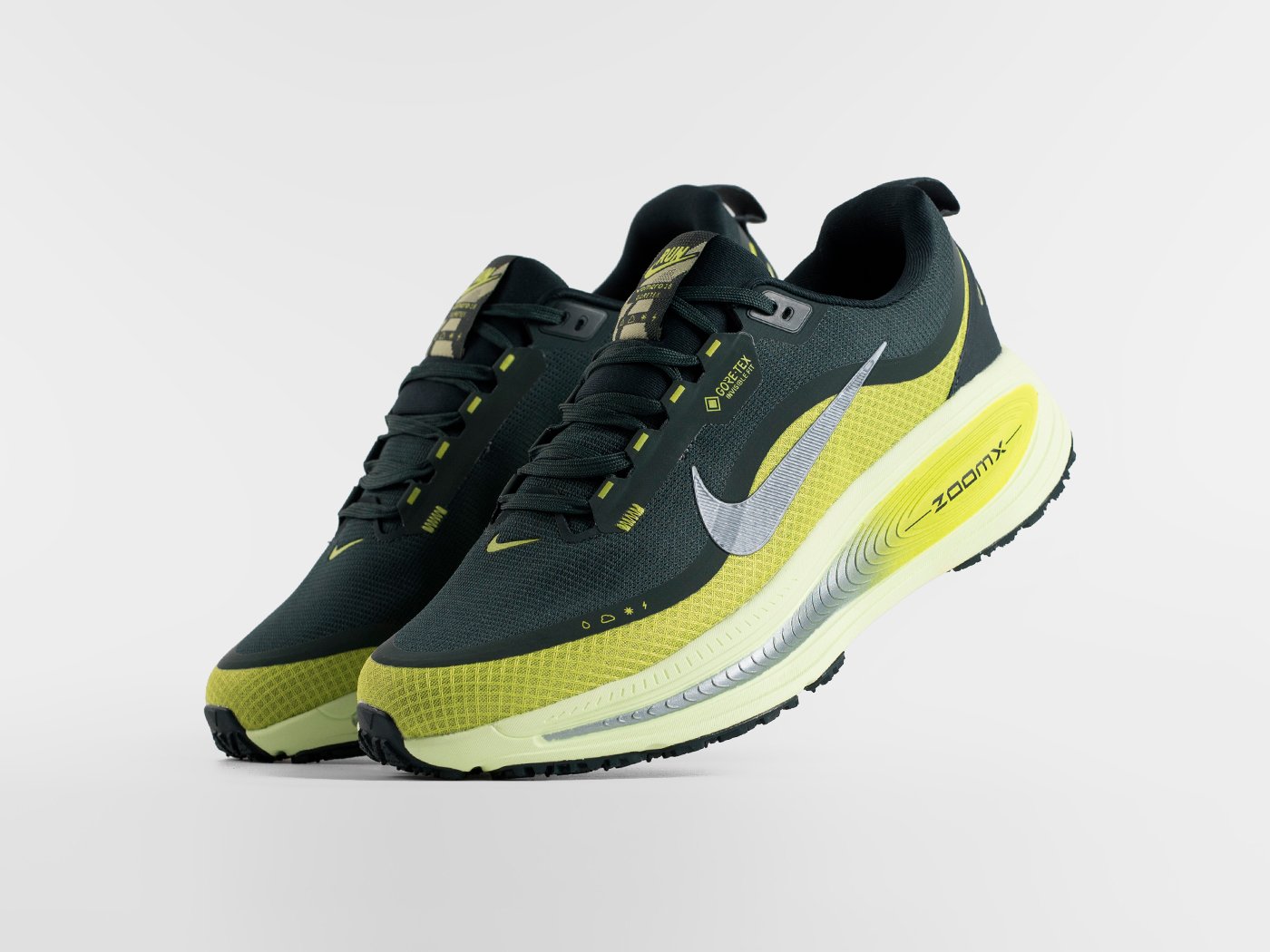 Кроссовки Nike Air Zoom Vomero 18