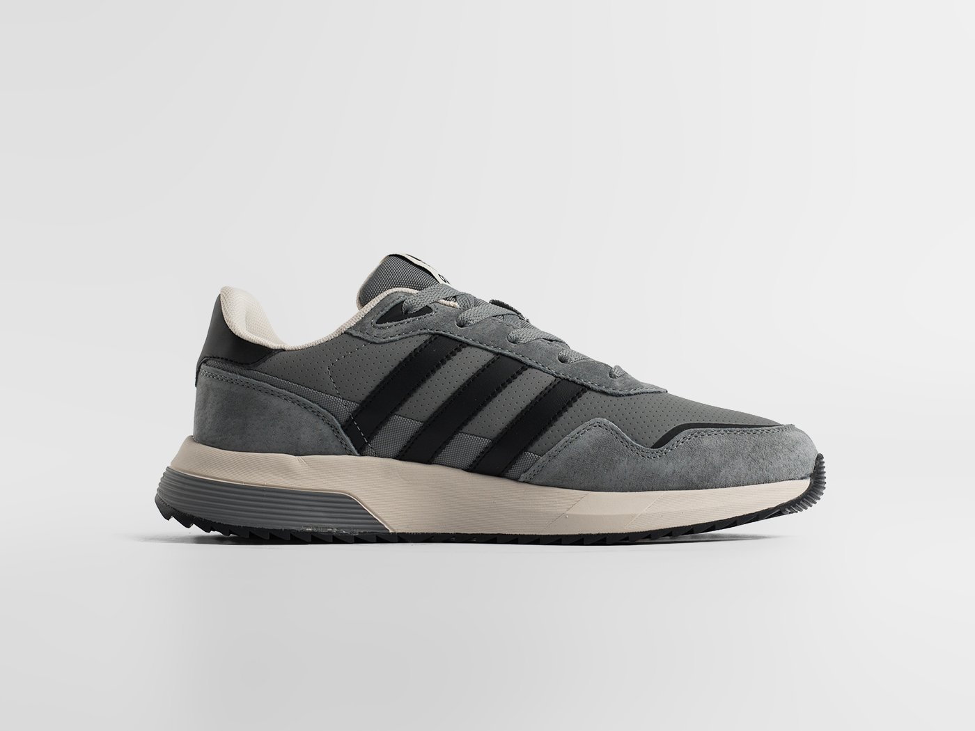 Кроссовки Adidas Retropy F2
