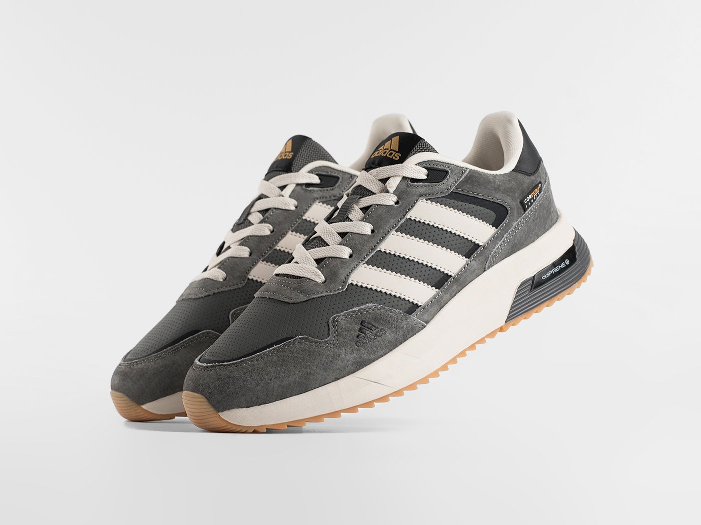 Кроссовки Adidas