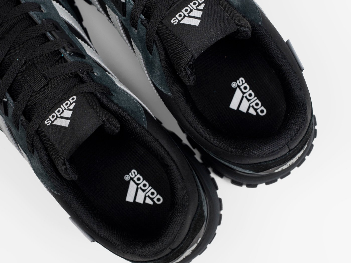 Кроссовки Adidas