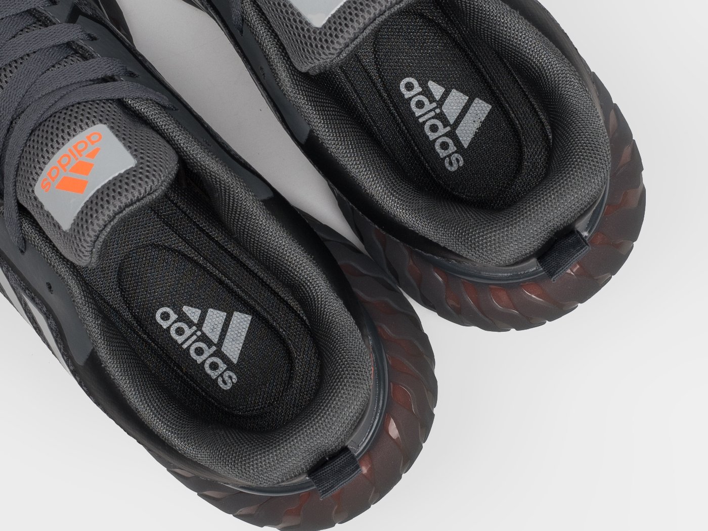 Кроссовки Adidas