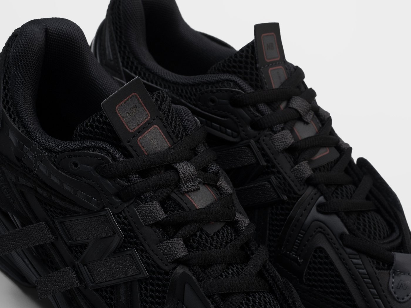 Кроссовки New Balance 1906A