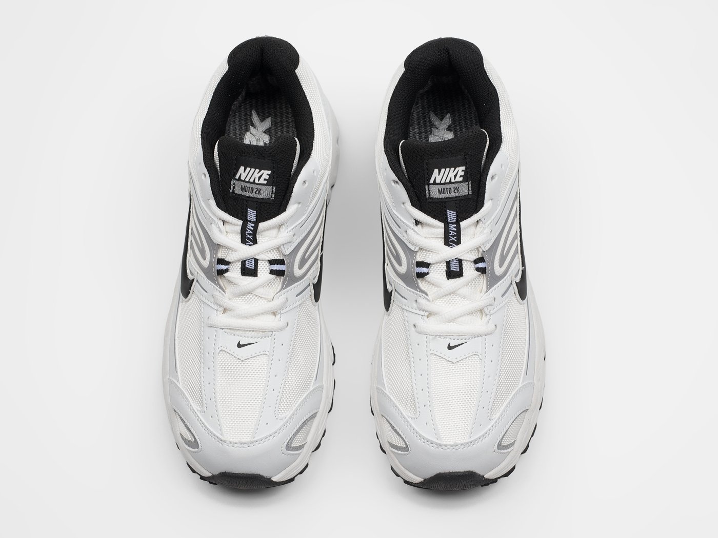 Кроссовки Nike