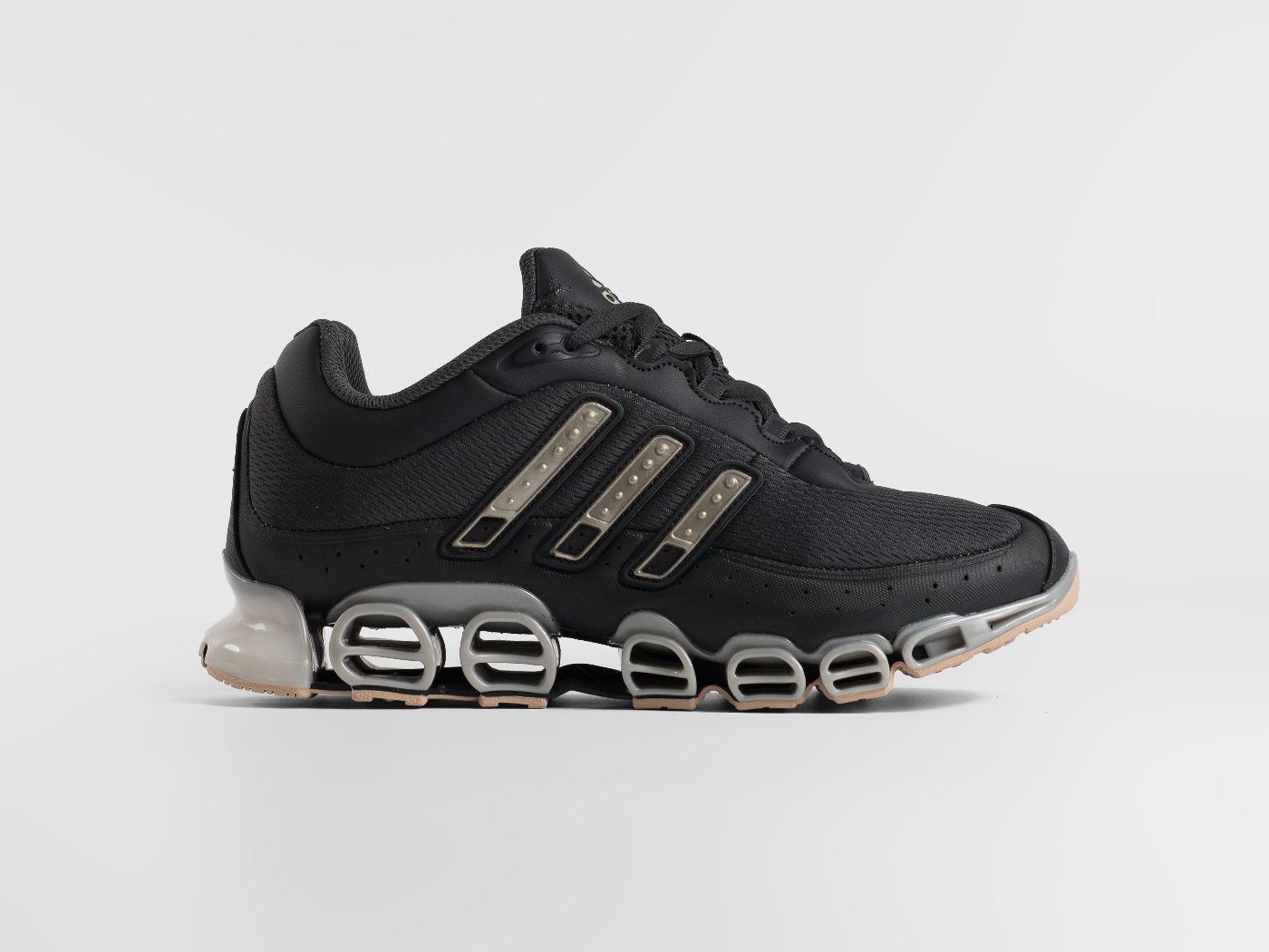Кроссовки Adidas Megaride Pro