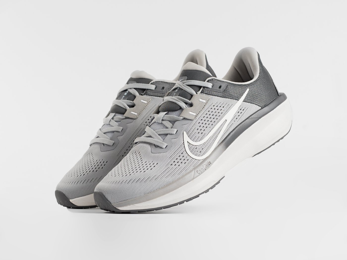 Кроссовки Nike