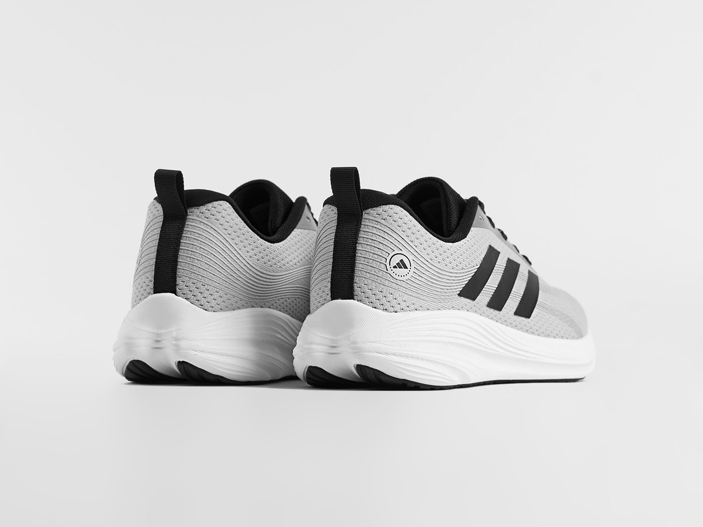 Кроссовки Adidas