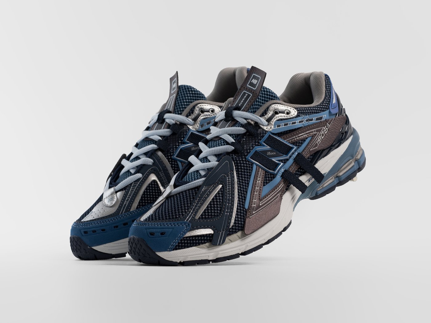 Кроссовки New Balance 1906A