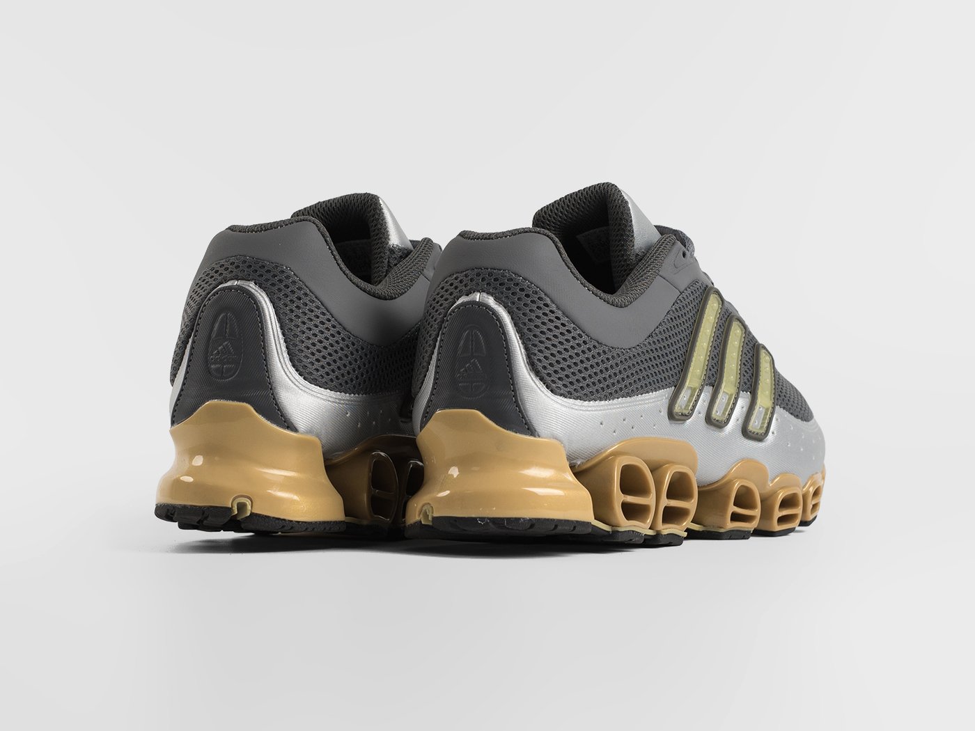 Кроссовки Adidas Megaride Pro