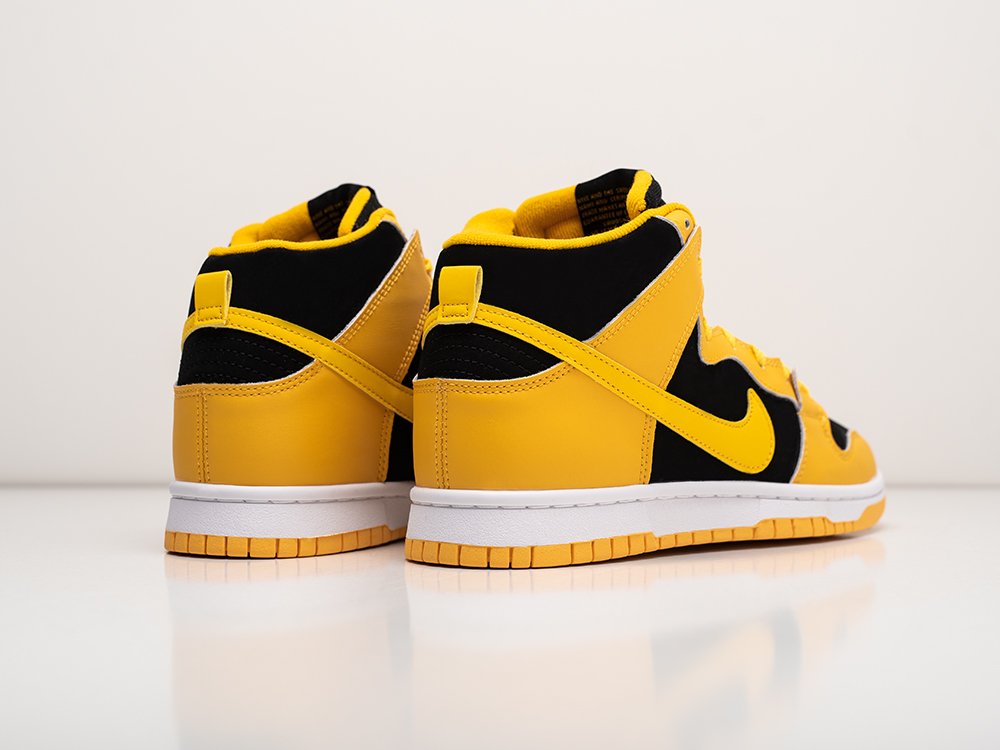 Кроссовки Nike Air Jordan 1 Mid