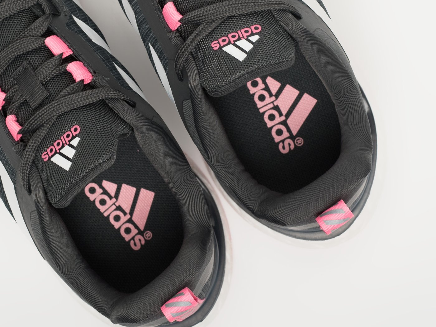 Кроссовки Adidas