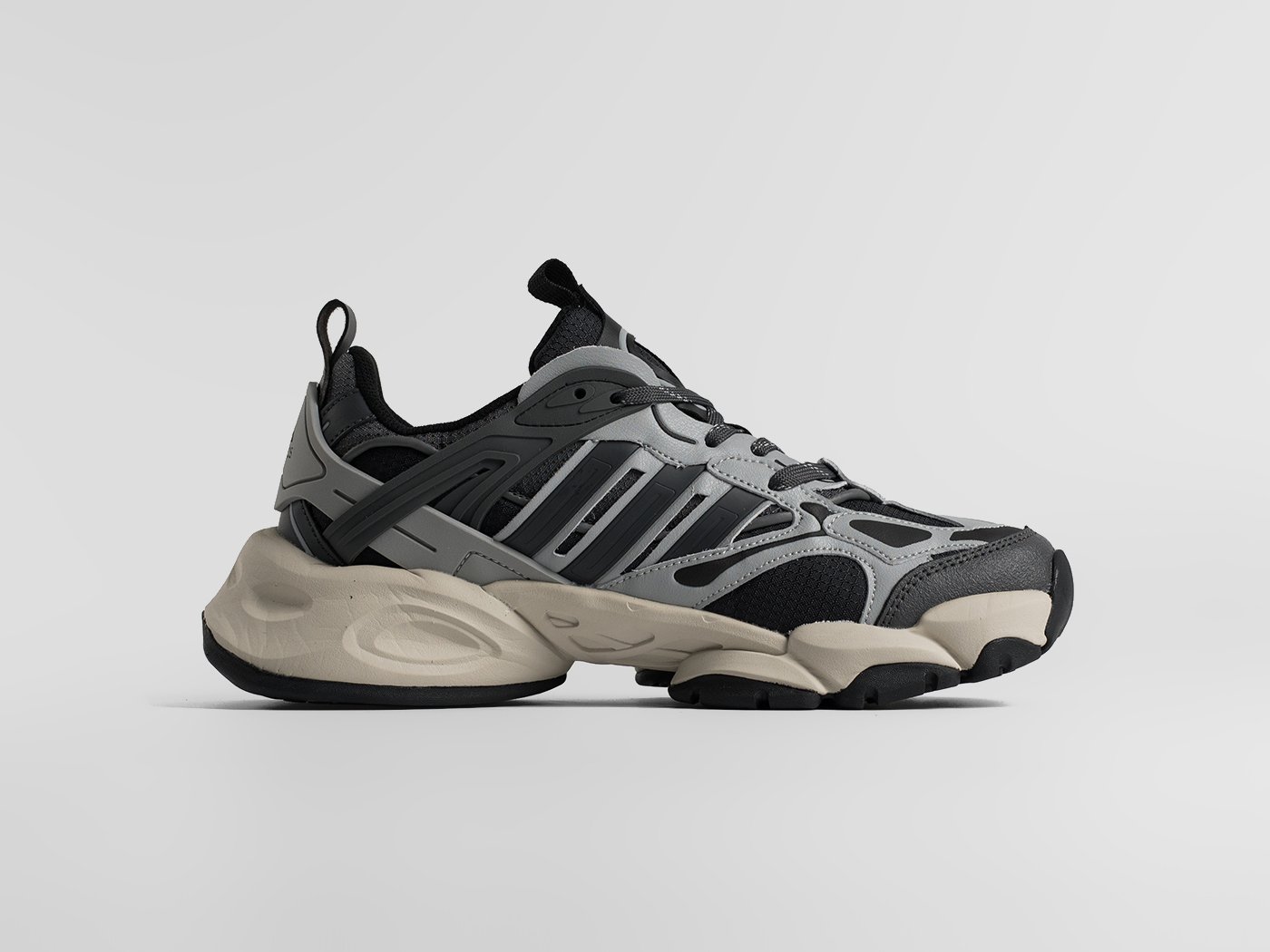 Кроссовки Adidas Vento XLG Deluxe