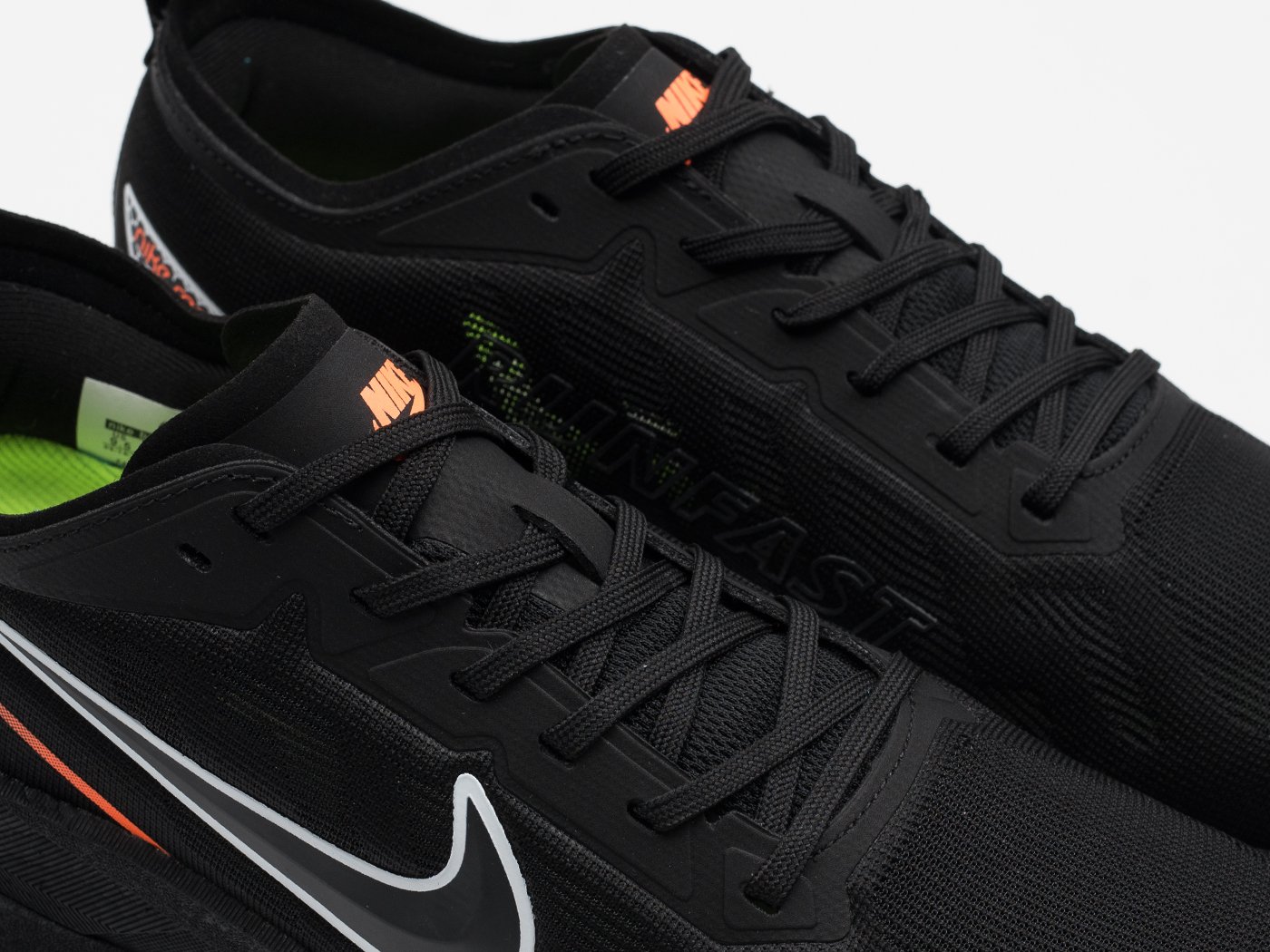 Кроссовки Nike Renew