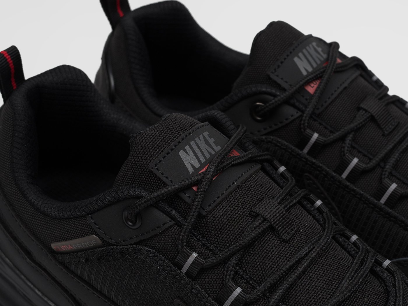 Кроссовки Nike