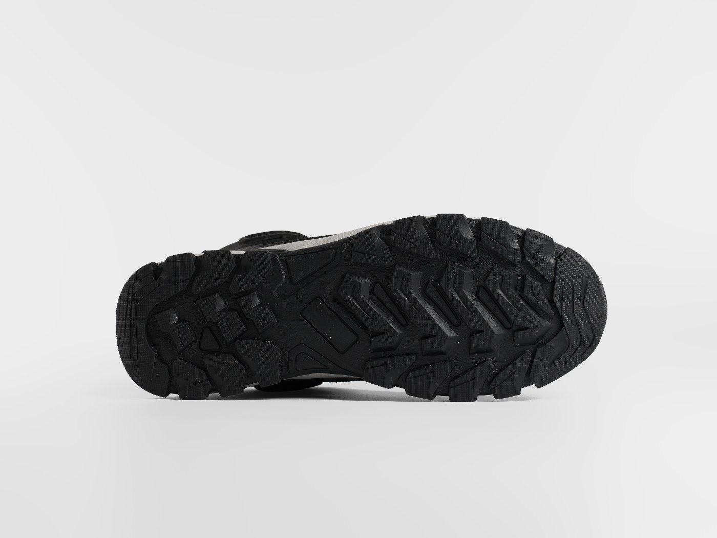 Зимние кроссовки Nike Rivah Mid
