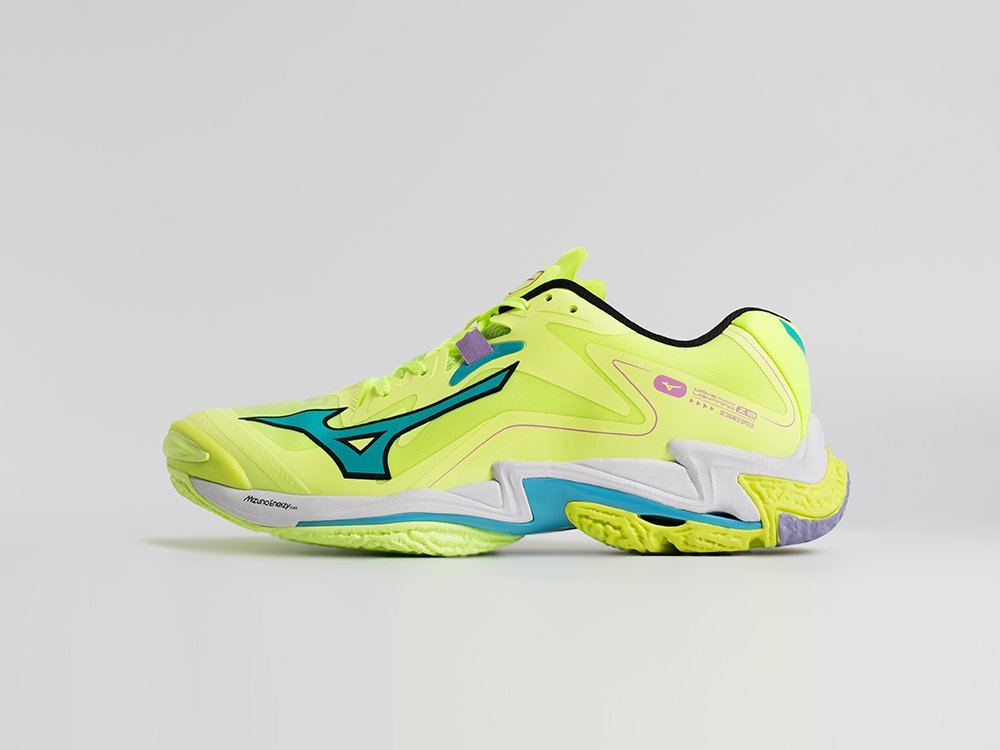 Кроссовки Mizuno Wave Lightning Z8