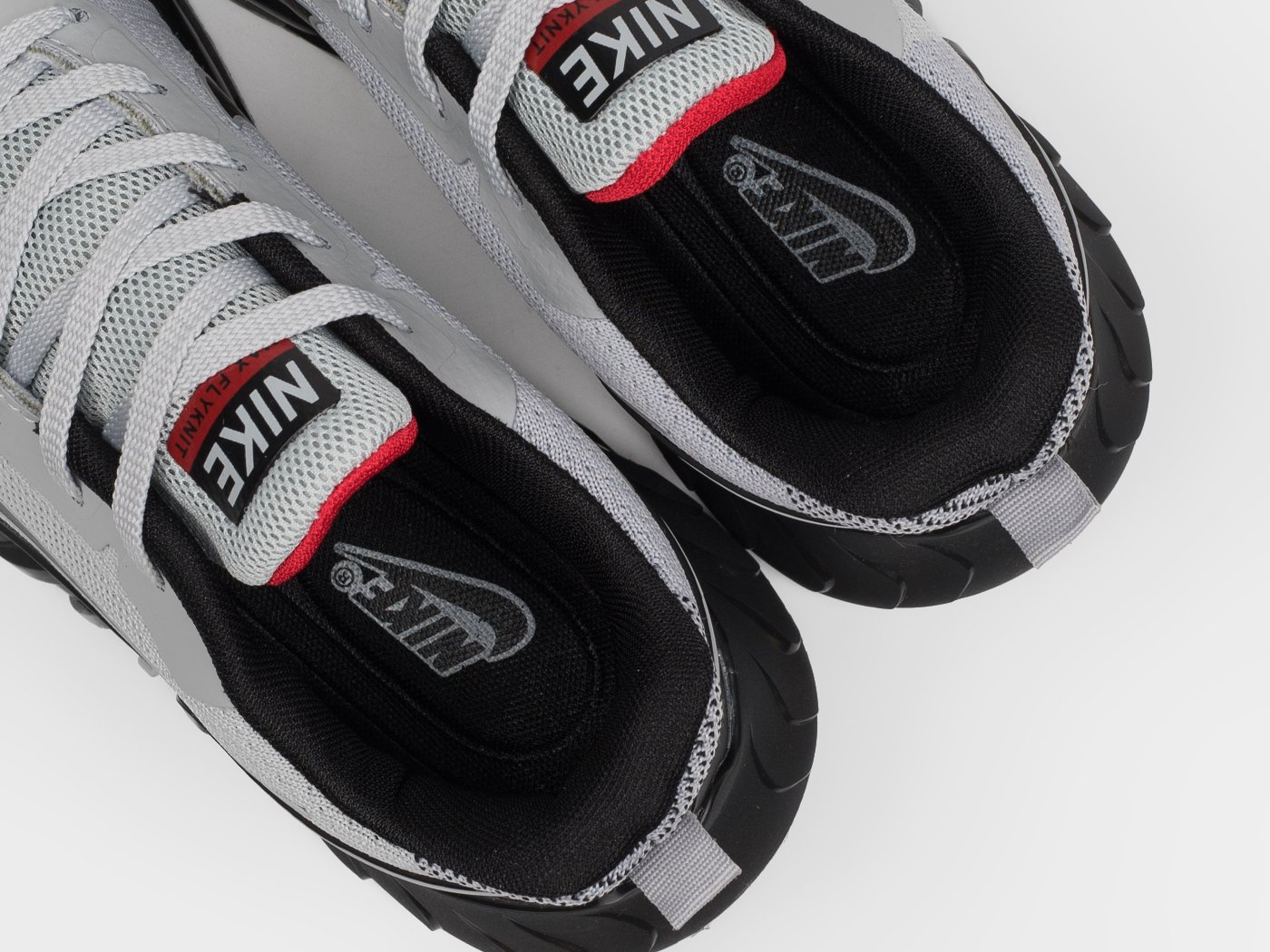 Кроссовки Nike