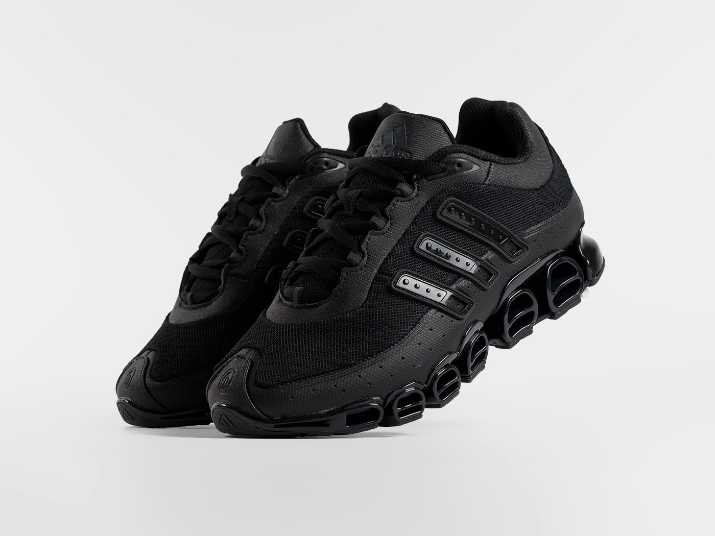 Кроссовки Adidas Megaride